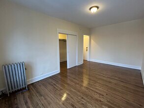 2712 N Milwaukee Ave in Chicago, IL - Building Photo - Building Photo