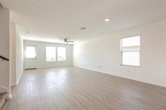 5302 Basil Chase in Saint Hedwig, TX - Building Photo - Building Photo