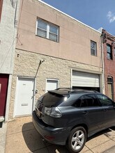 1925 S Bancroft St, Unit 2nd floor in Philadelphia, PA - Foto de edificio - Building Photo