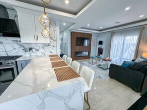 31 Train St, Unit 3 in Boston, MA - Building Photo - Building Photo