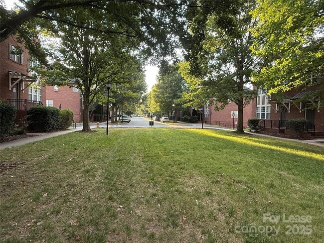 128 Steinbeck Wy in Mooresville, NC - Building Photo - Building Photo