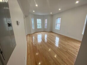 141 Prospect St in Cambridge, MA - Foto de edificio - Building Photo