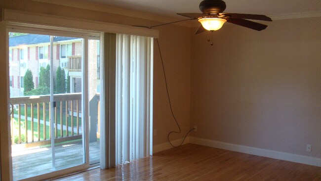 417 Parkdale Ave-Unit -417 Parkdale Ave in Rochester, MI - Building Photo - Building Photo