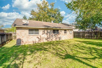 5411 Ingomar Way in Houston, TX - Building Photo - Building Photo