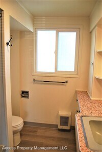 713 E Hancock St photo'