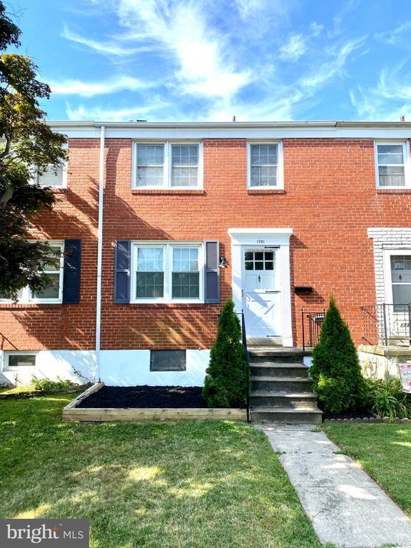 property at 1741 Joan Ave