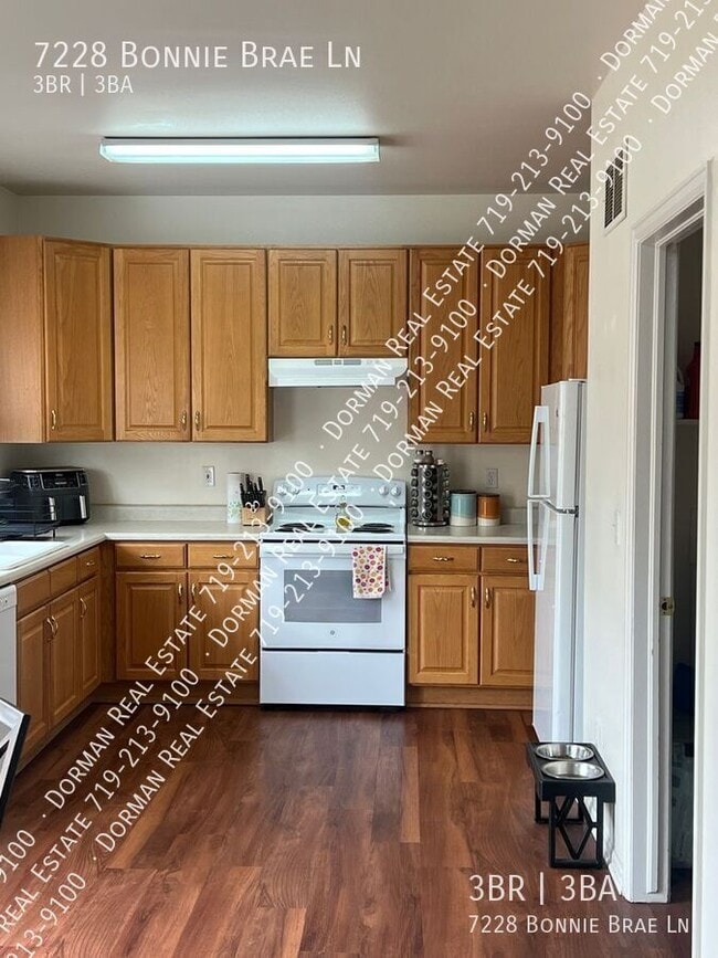 7228 Bonnie Brae Ln in Colorado Springs, CO - Building Photo - Building Photo