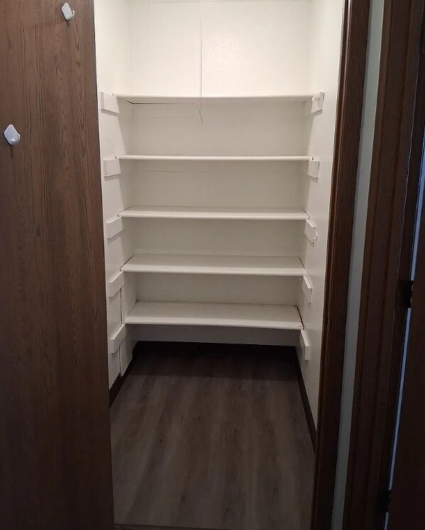 property at 505 E 4th St