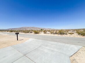 6669 Sherman Hoyt Ave in Twentynine Palms, CA - Building Photo - Building Photo