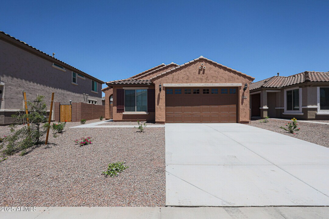 7168 W Hedge Hog Pl in Peoria, AZ - Foto de edificio