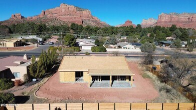 375 Verde Valley School Rd in Sedona, AZ - Building Photo - Building Photo