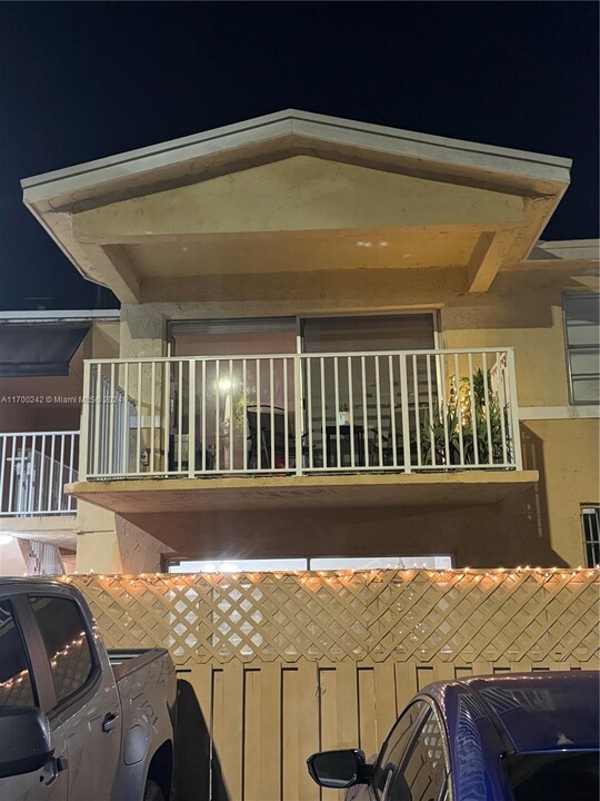 4670 NW 79th Ave in Doral, FL - Building Photo