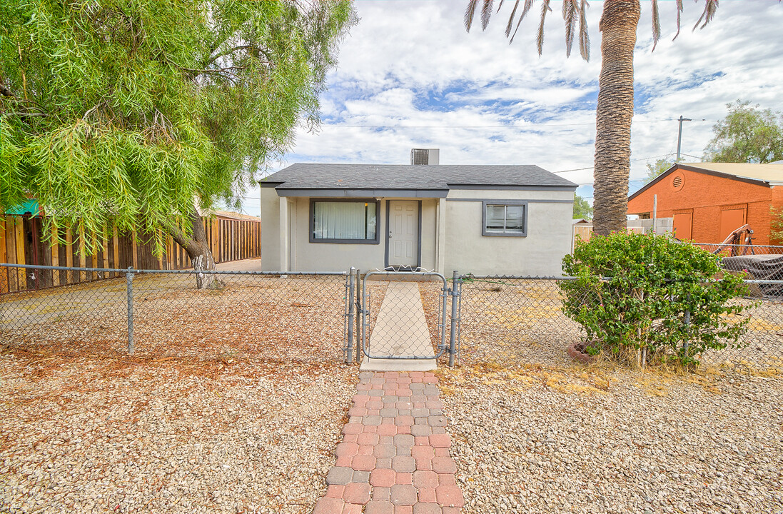 1130 E 6th St in Casa Grande, AZ - Foto de edificio