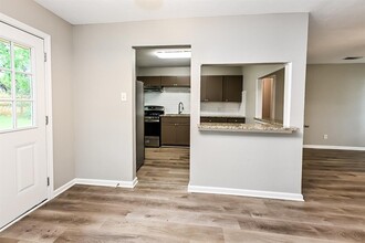 1406 11th St in Galena Park, TX - Building Photo - Building Photo