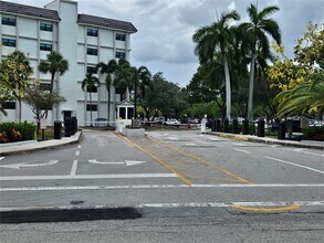 1101 River Reach Dr in Fort Lauderdale, FL - Foto de edificio - Building Photo