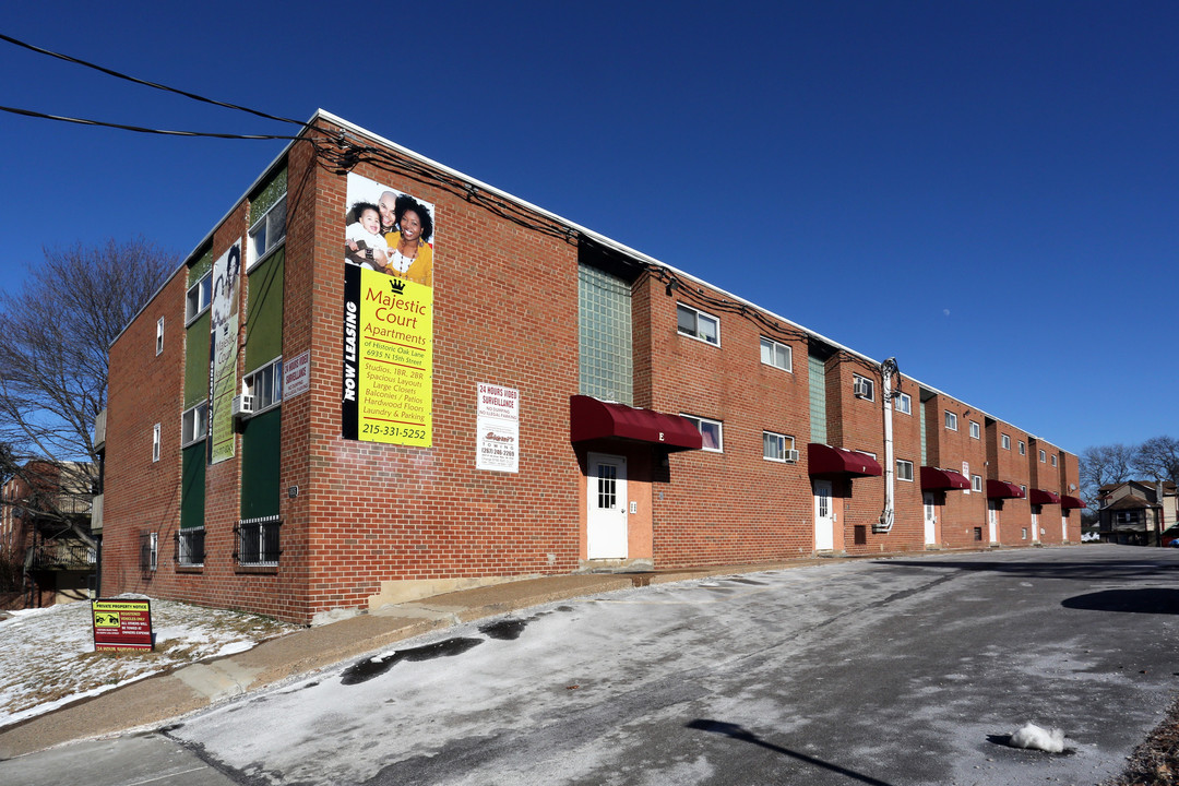 Laurene Gardens Condominium in Philadelphia, PA - Building Photo