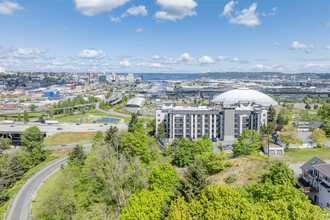 Hawthorne Hill Condominiums in Tacoma, WA - Building Photo - Building Photo