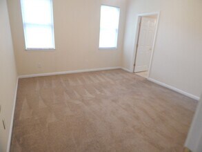 9410 Night Harbor Dr in Leland, NC - Building Photo - Building Photo