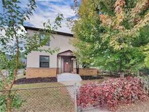 3252 Grand Ave S in Minneapolis, MN - Building Photo - Building Photo