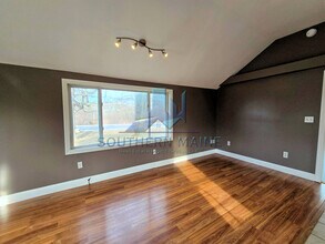 392 Roosevelt Trail in Windham, ME - Building Photo - Building Photo