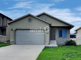 1698 E Ridgefield Rd in Spanish Fork, UT - Building Photo