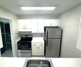 2150 SW 16th Ave, Unit 206 in Miami, FL - Building Photo - Building Photo