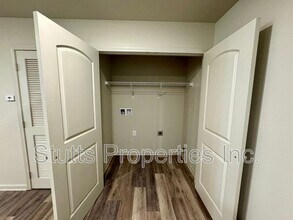 200 Spindle Ct in Muscle Shoals, AL - Building Photo - Building Photo