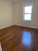 129 36th Ave NE in St. Petersburg, FL - Building Photo - Building Photo