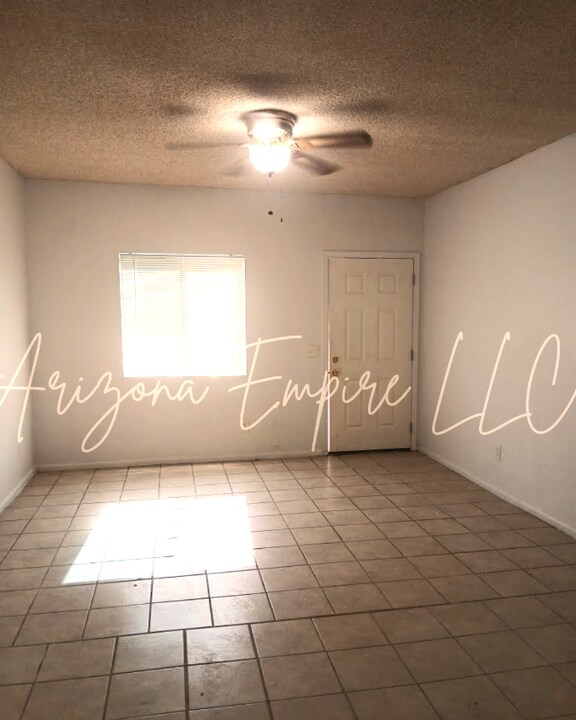 499 E Navajo Ave-Unit -4 in Apache Junction, AZ - Building Photo