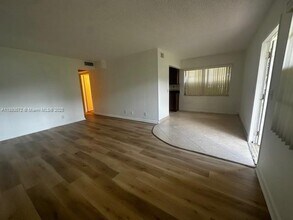 182 Dorset E in Boca Raton, FL - Building Photo - Building Photo