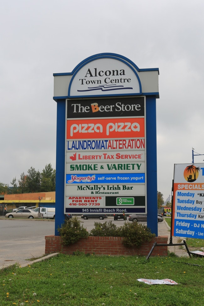 945 Innisfil Beach Rd