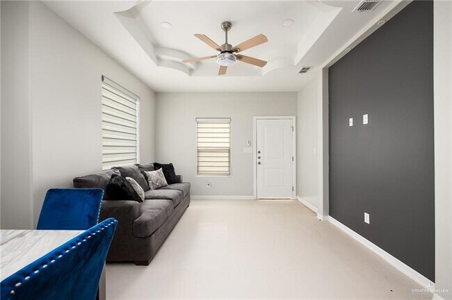 204 W Rutherford Ave-Unit -1 in Edinburg, TX - Building Photo - Building Photo