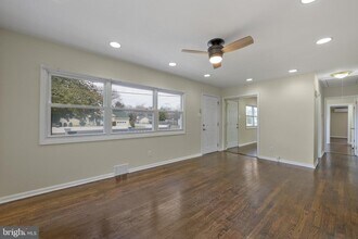 244 Pomona Ave in Glassboro, NJ - Building Photo - Building Photo