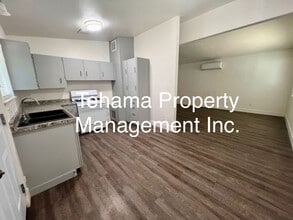320 Lincoln St in Red Bluff, CA - Building Photo - Building Photo
