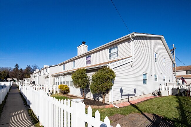 34A Anita St in Staten Island, NY - Building Photo - Building Photo