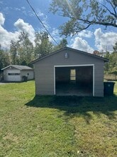 1341 Parkman Rd NW in Warren, OH - Building Photo - Building Photo