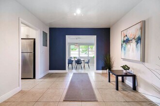 225 NW 14th Ave-Unit -FL1-ID1022316P in Miami, FL - Building Photo - Building Photo