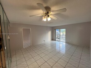 5731 NW 37th St, Unit 221 in Virginia Gardens, FL - Building Photo - Building Photo