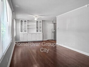 5325 Ralston Ave in Raytown, MO - Building Photo - Building Photo
