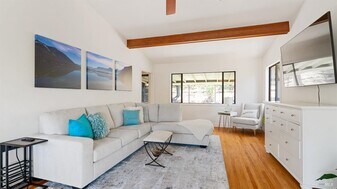 6131 Batesole Dr in Santa Rosa, CA - Building Photo