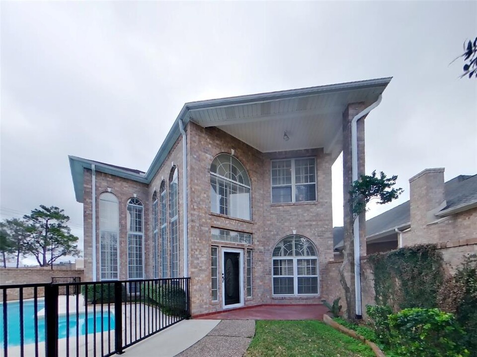 5003 Coral Gables Dr in Houston, TX - Building Photo