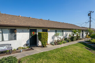 1800 E Heim Ave in Orange, CA - Building Photo - Building Photo