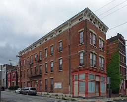 1928 Freeman Ave Apartments