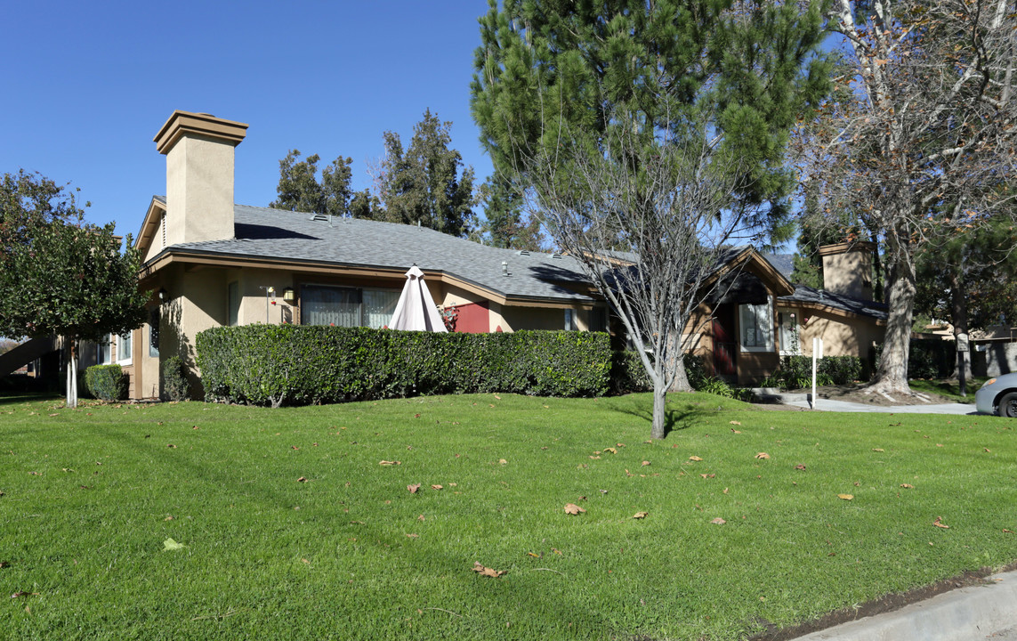 Kendall Park Apartments in San Bernardino, CA - Foto de edificio