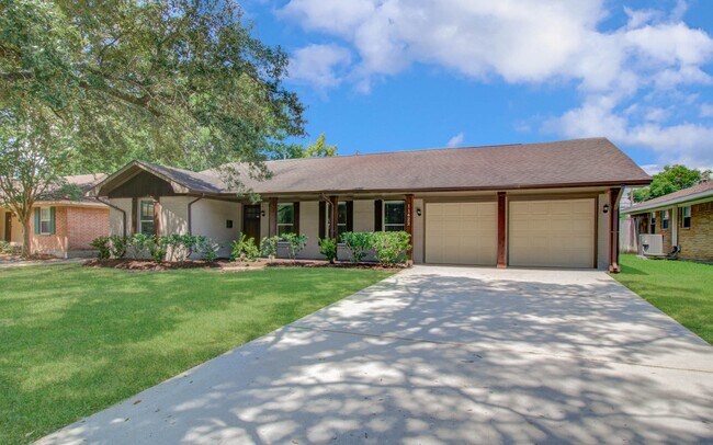 11422 Endicott Ln in Houston, TX - Foto de edificio - Building Photo