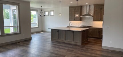 2135 N Klemmer Ave in Kuna, ID - Building Photo - Building Photo