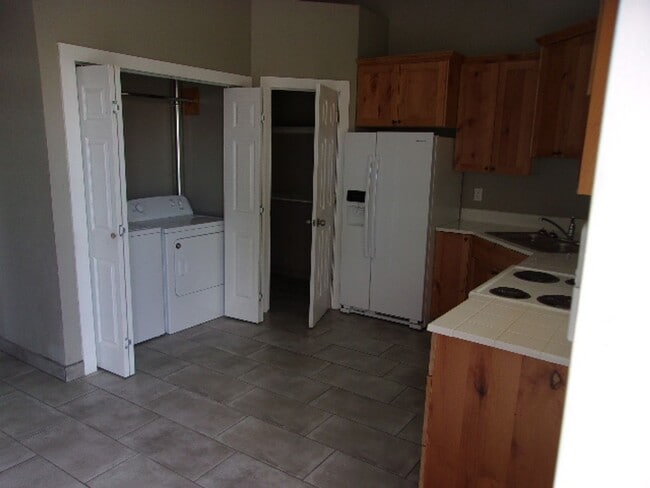 131 N 60 W in Richfield, UT - Building Photo - Building Photo