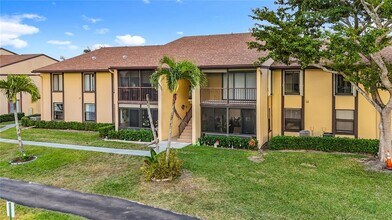 826 Sky Pine Way in Greenacres, FL - Building Photo - Building Photo