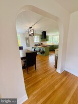 1947 Sand Hill Rd in Hershey, PA - Building Photo