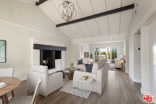 11775 Laurelwood Dr in Los Angeles, CA - Building Photo - Building Photo